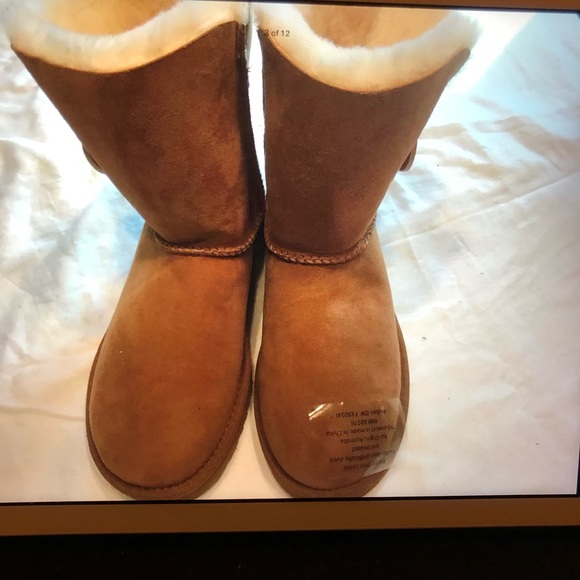 Sold UGG Australia Classic Short Leather Boots Women’s size 7 color Chestnut New - Picture 12 of 14